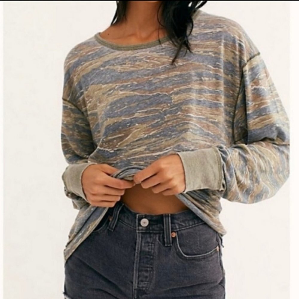 We the Free, Free people Long-sleeved tiger combo camo top size S NEW